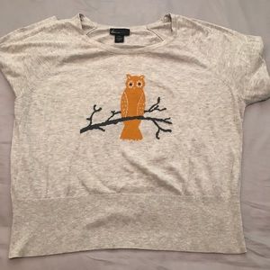 Light gray sweater with mustard owl